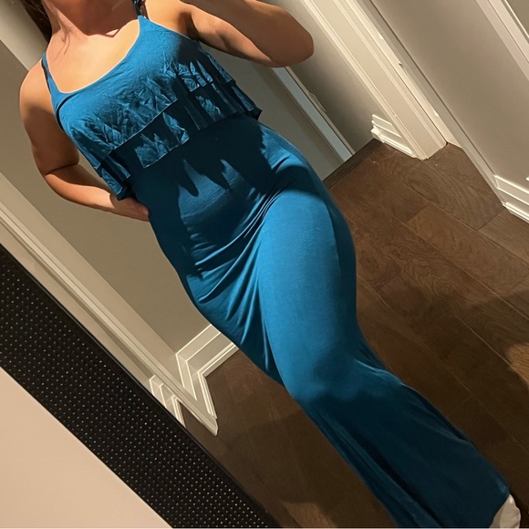 Black maxi dress and Blue maxi dress - Picture 3 of 4